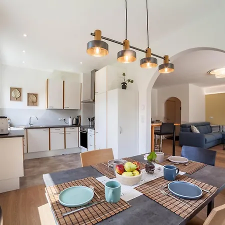 Maia Garden Apartment Merano
